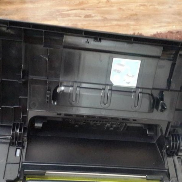 فروش دستگاه پرینتر رنگی لیزری hp cp1025