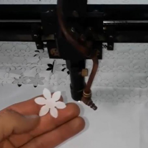 خدمات برش لیزر غیر فلزات