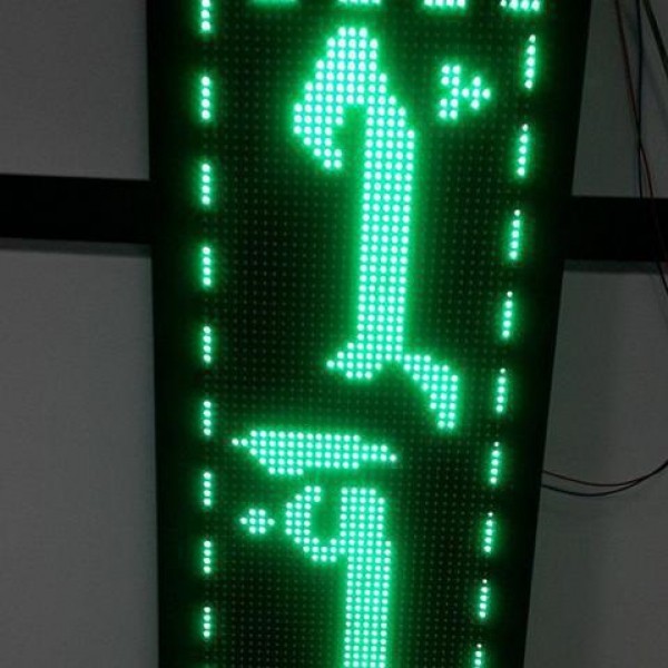 خدمات تابلوساز کاپتان لایت-تابلوروان-تابلو روان چلنیوم