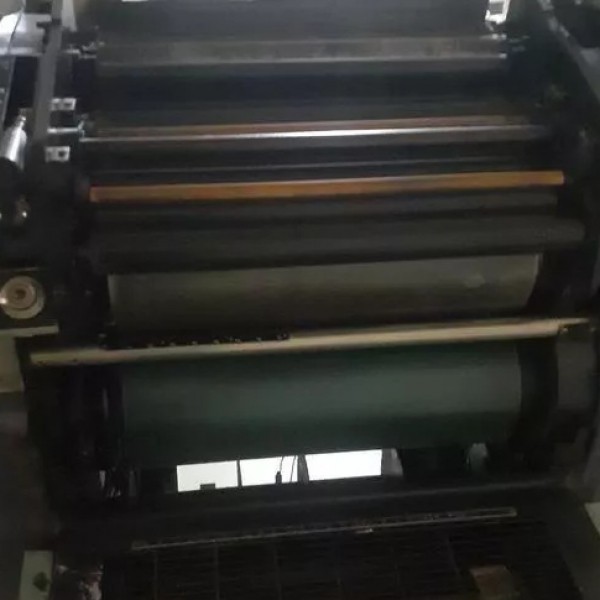 دستگاه چاپ افست یووی