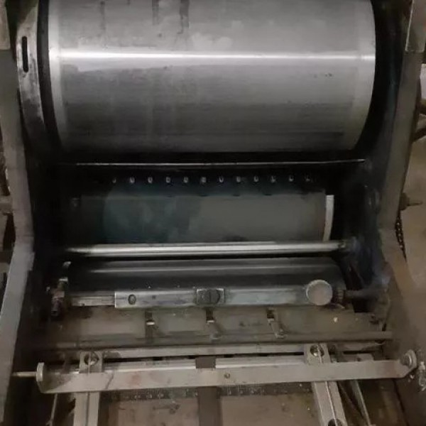 دستگاه چاپ افست یووی