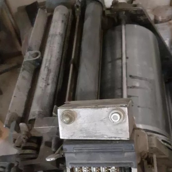 دستگاه چاپ افست یووی