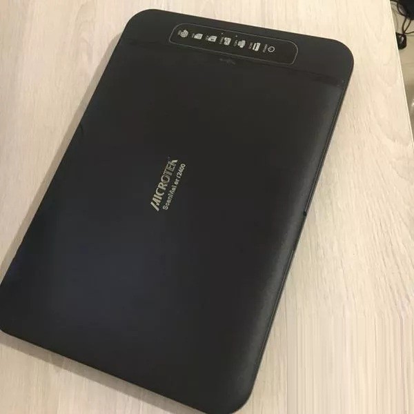 دستگاه اسکنر رومیزی