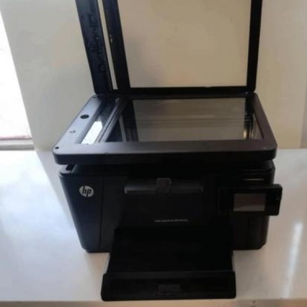 دستگاه پرینتر لیزری رنگی