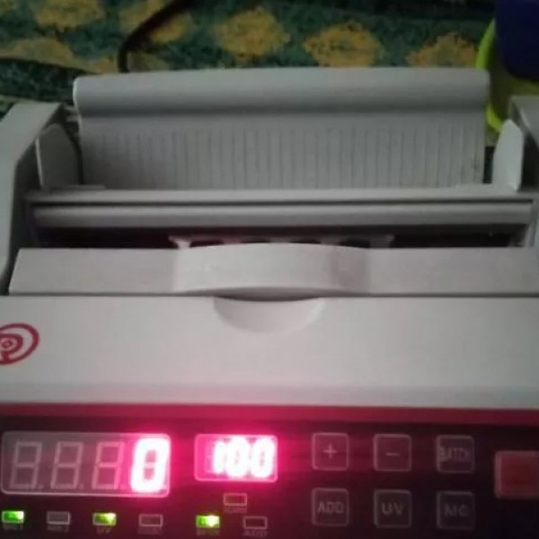 دستگاه پول شمار رومیزی