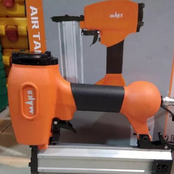 منگنه کوب ومیخ کوب بادی