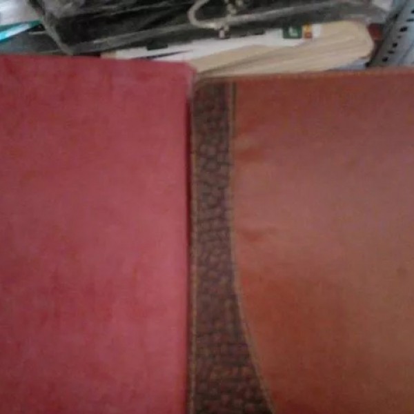 تقویم و سررسید جلد چرمی