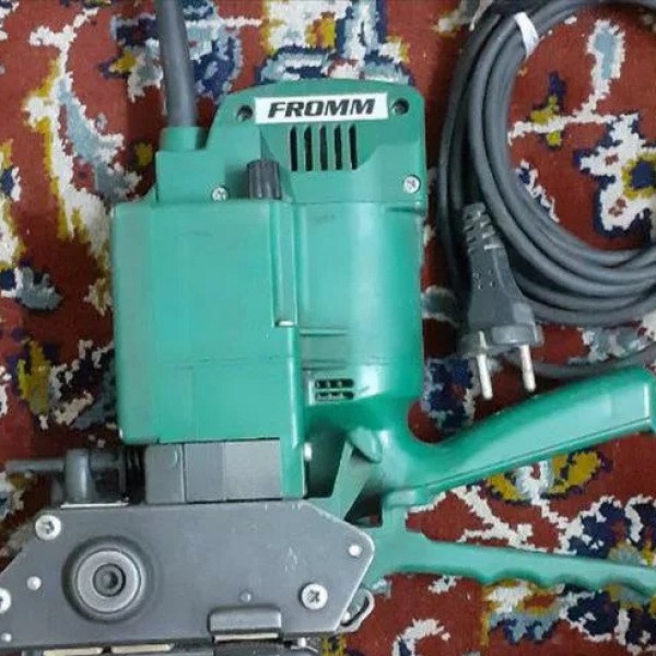 تسمه کش برقی