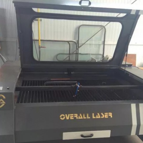 دستگاه لیزر غیر فلزات