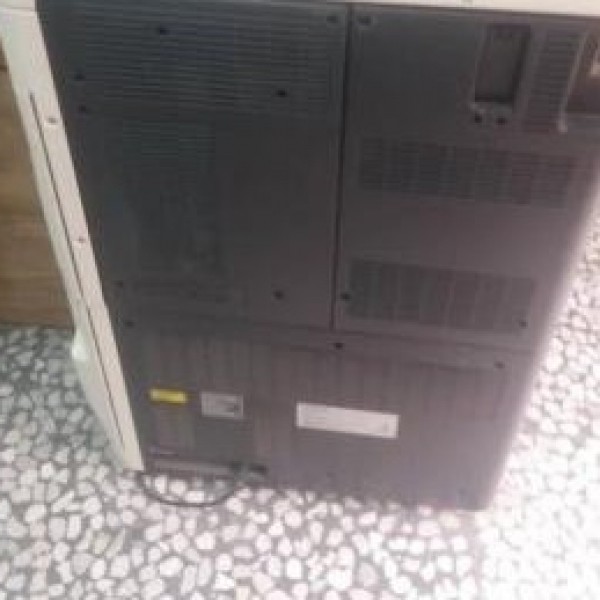 دستگاه فتوکپی رنگی