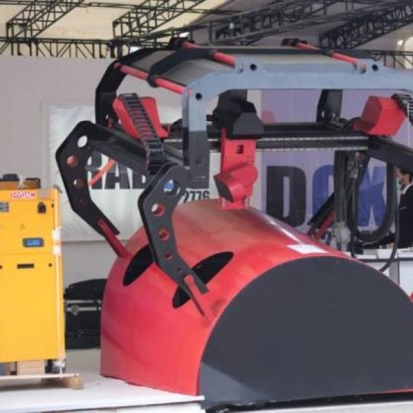 دستگاه لیزر فلزات