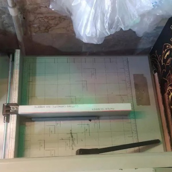 دستگاه برش دستی کاغذ