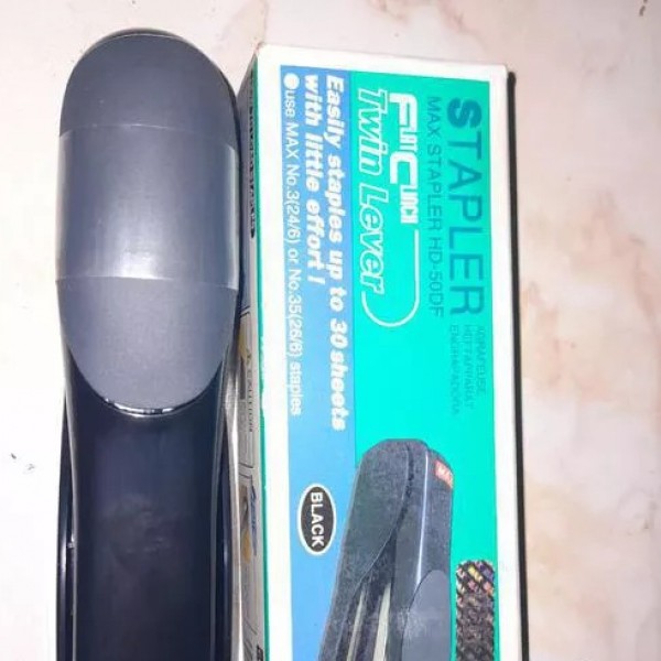 میخ کوب دستی