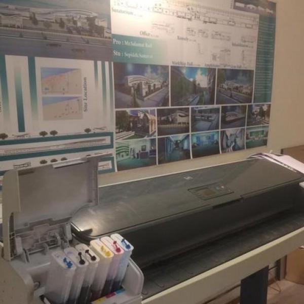 پلاتر HP t610 در حد آکبند