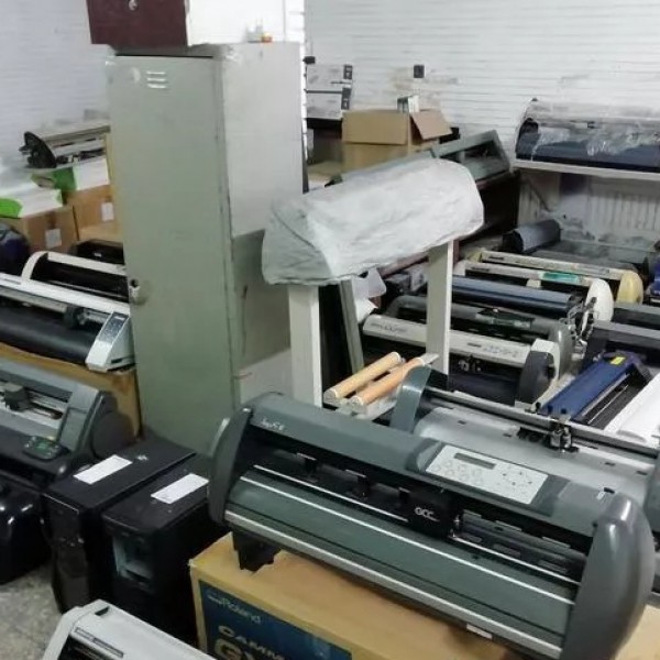 تعمیرکار کاتر پلاتر  اصفهان