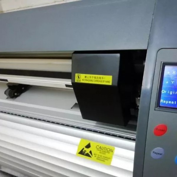 تعمیرکار کاتر پلاتر  اصفهان