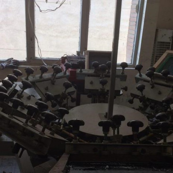 دستگاه چاپ سیلک دستی 8 رنگ