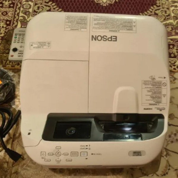 فروش ویدیو پروژکتور اپسون ارومیه