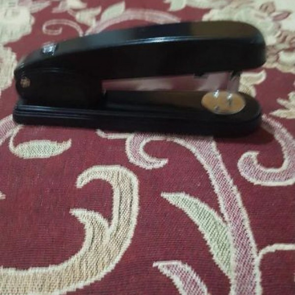 منگنه لوازم التحریر تبریز