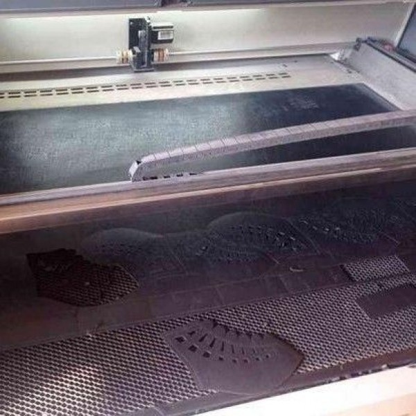 خدمات برش لیزری همدان