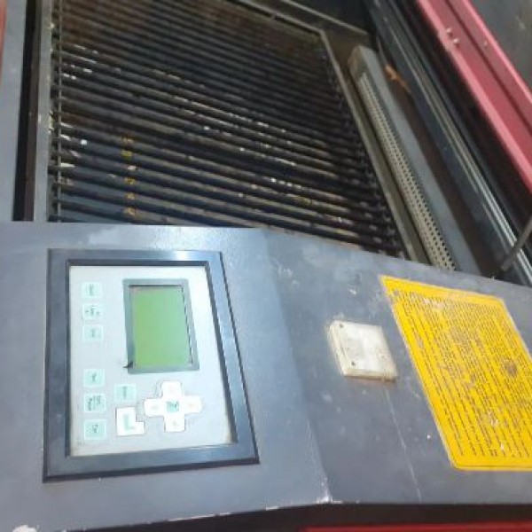 دستگاه لیزرغیرفلزات 60*100 اصفهان