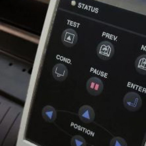 دستگاه برش شبرنگ کاتر پلاتر گرافتک تهران