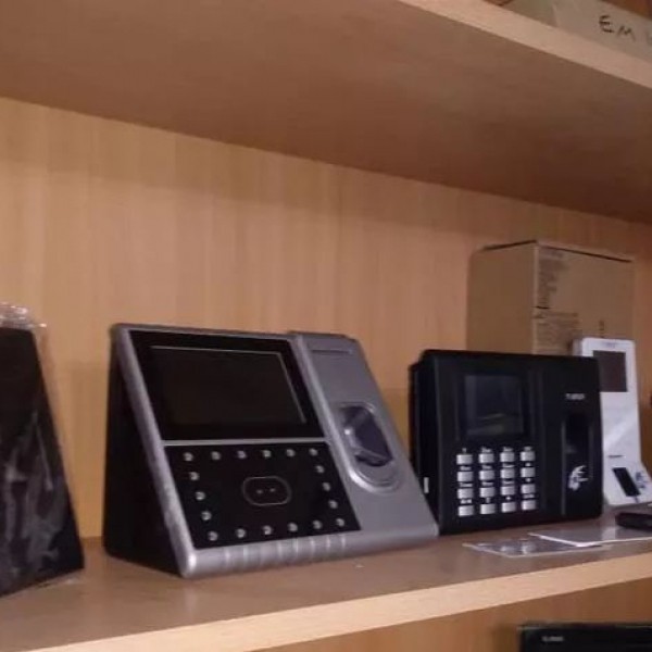 انواع دستگاه حضورغیاب مشهد