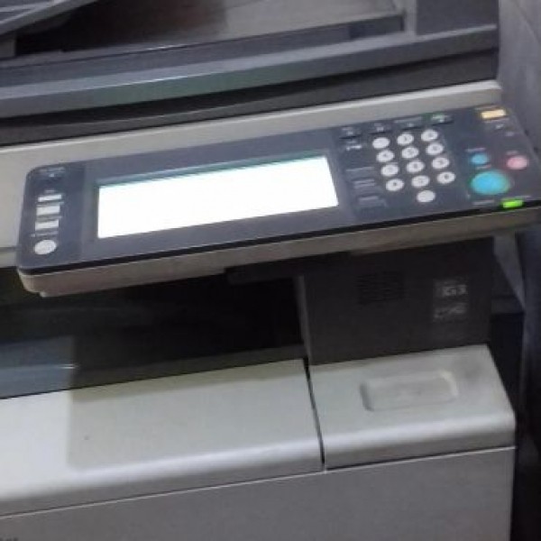 کپی رنگی کونیکا c450 نیشابور