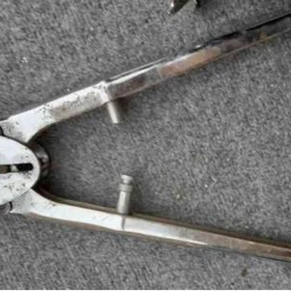 تسمه کش دستی فلزی بناب