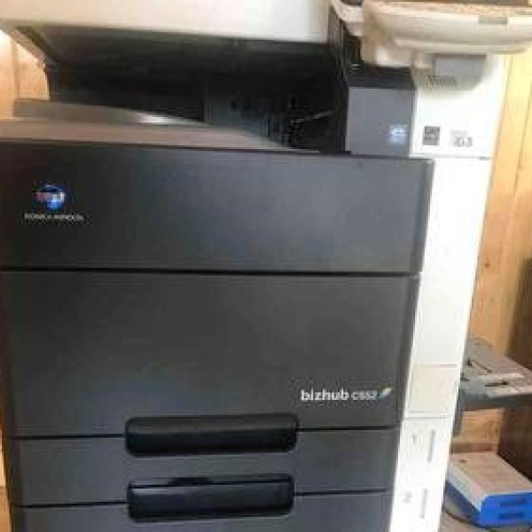 فتوکپی رنگی کونیکا c552 تهران