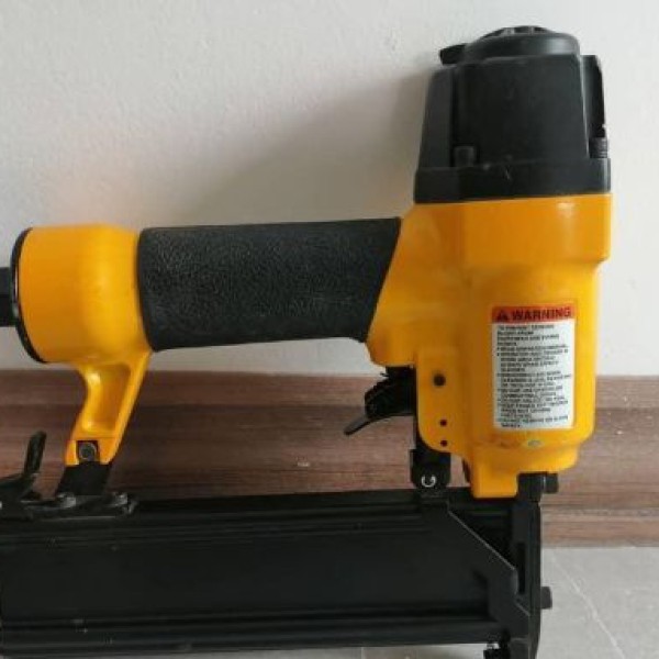 میخکوب بادی سوماک شیراز