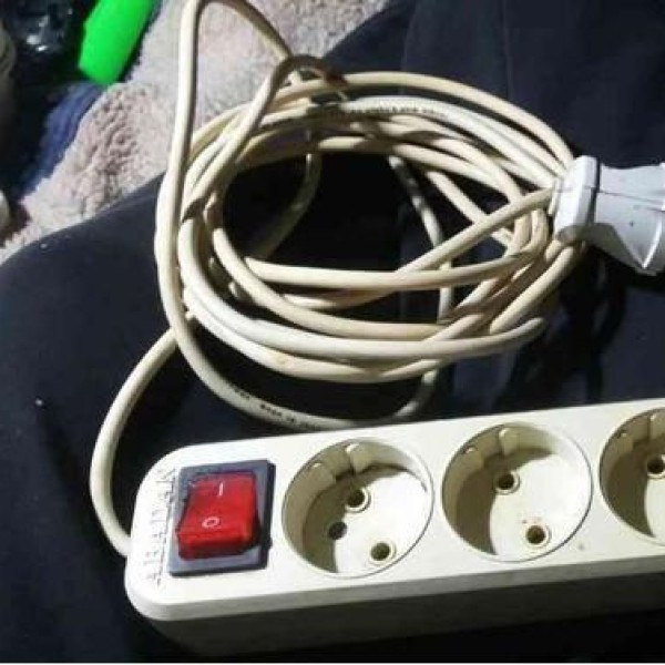 8 عدد سه راهی برق تهران