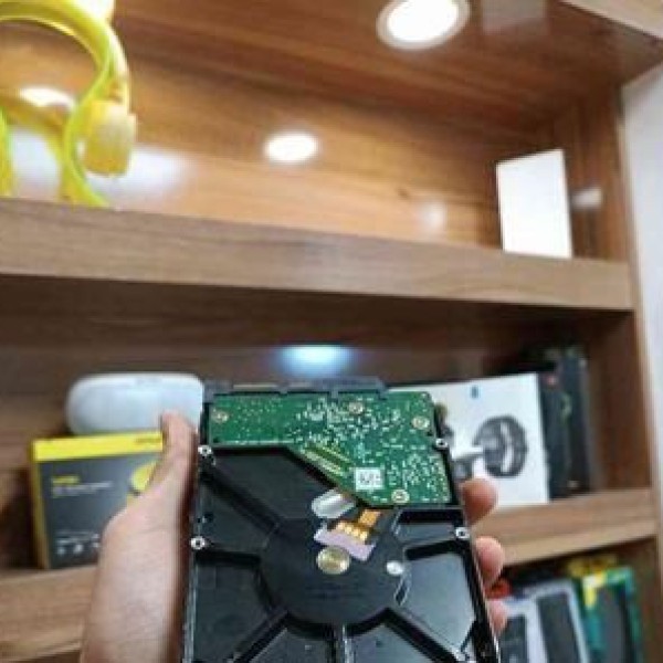 هارد اینترنال‌ وسترن رضوان شهر