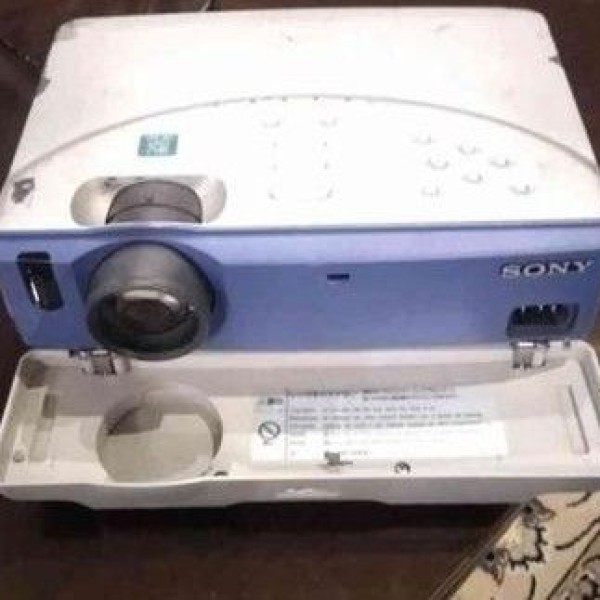 2 عدد ویدئو پروژکتور تبریز