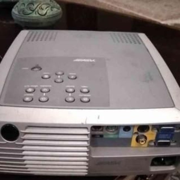 2 عدد ویدئو پروژکتور تبریز