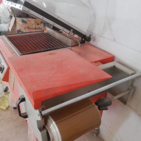 دستگاه شیرینگ بسته بندی اصفهان