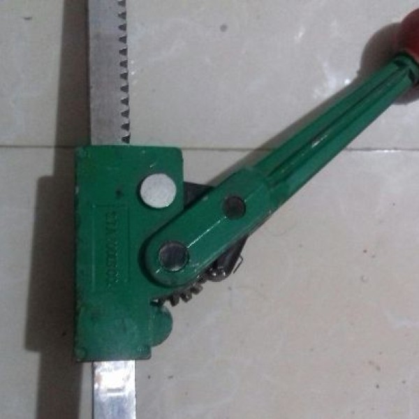 تسمه کش دستی و انبر پرچ همدان