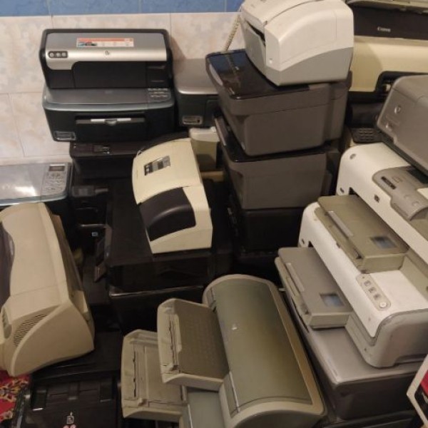 تعدادی پرینتر جوهر افشان ارومیه