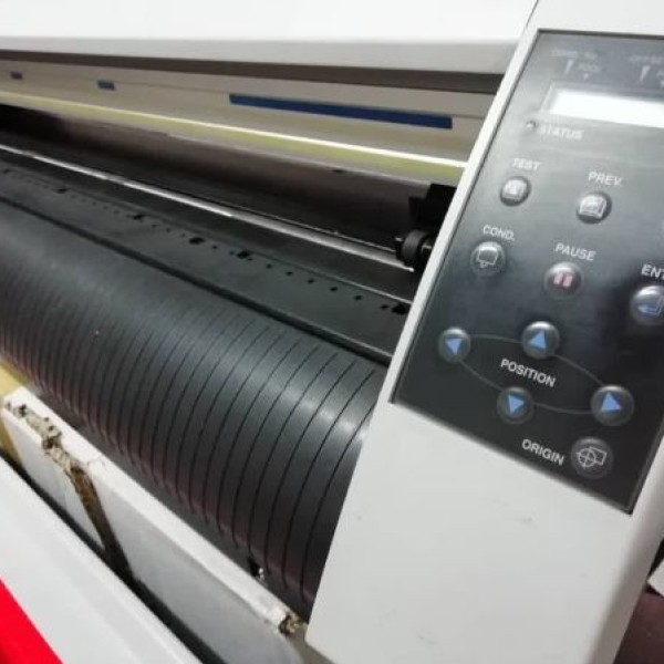 کاترپلاتر ژاپنی گرافتک CE50001