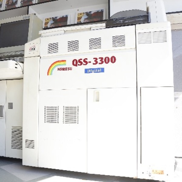 دستگاه چاپ عکس لیزری نوریتسو3۰۰۱