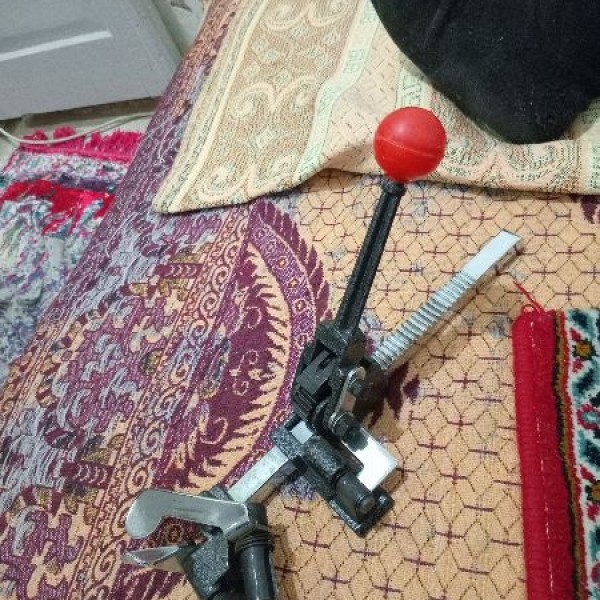 تسمه‌کش وانبر پرچ‌کن