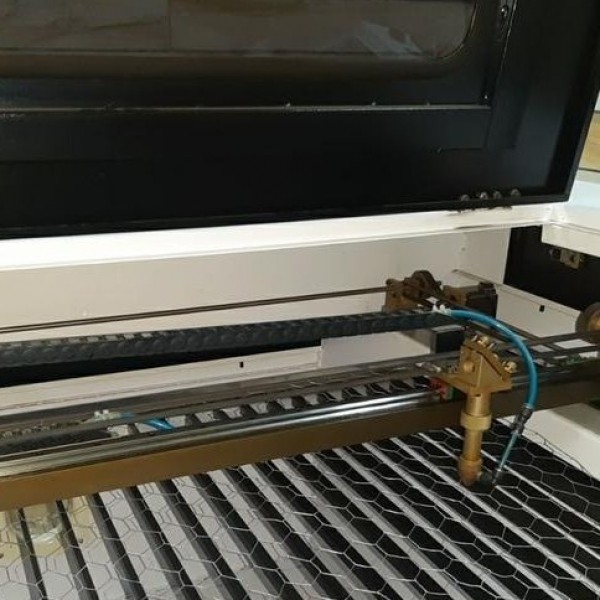 فروش دستگاه حکاکی و لیزر غیر فلزات