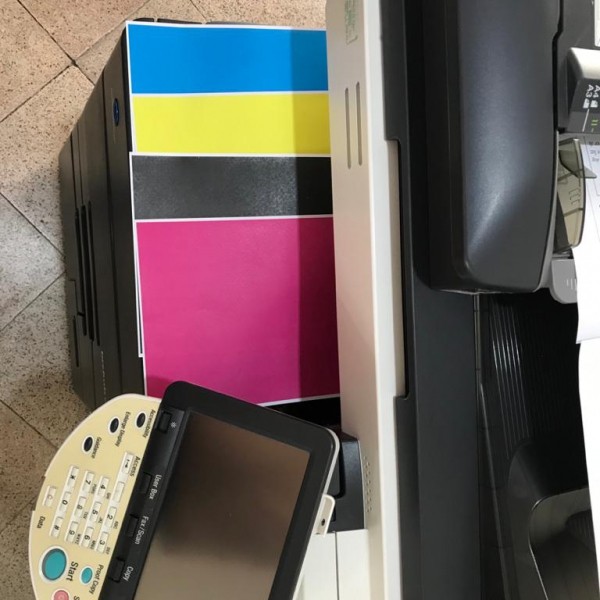 کونیکامینولتا ۴۵۲