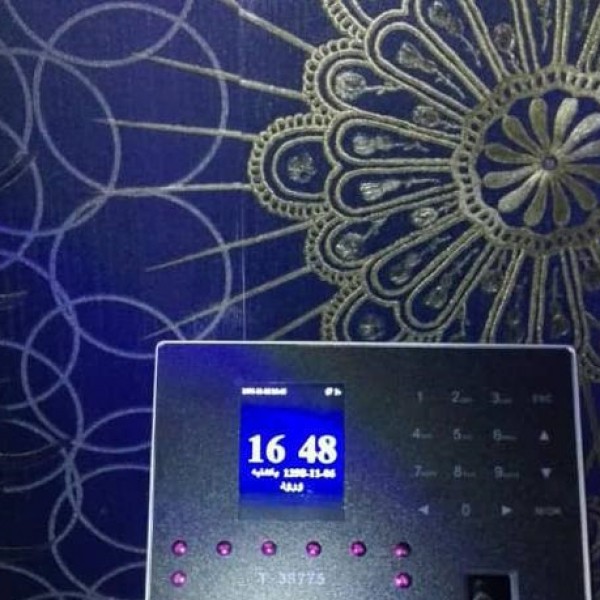 فروش  انواع دستگاه حضور و غیاب چهره انگشتی کارتی