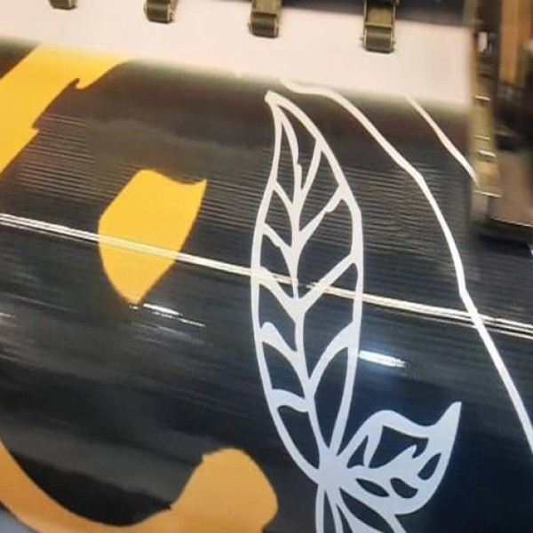 خدمات چاپ بنر / پلات لمینیت / برش شبرنگ / مهرسازی تهران