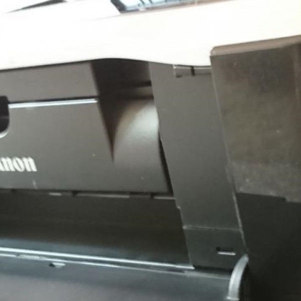 فروش دستگاه پرینتر رنگی جوهر افشان canon Pixma ip 4600 تهران