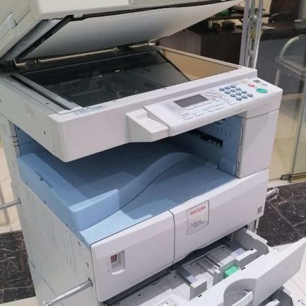 شروع  دستگاه فتوکپی ریکو. 2500 قدرتمند وقوی تهران
