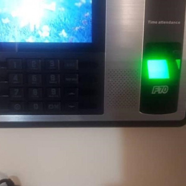 فروش دستگاه حضور و غیاب تهران