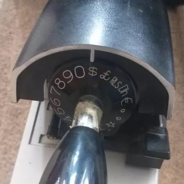 دستگاه پرفراژ چک بانکی دستی