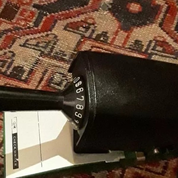دستگاه پرفراژ چک دستی